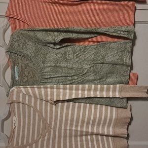 3 long sleeve tops for $22